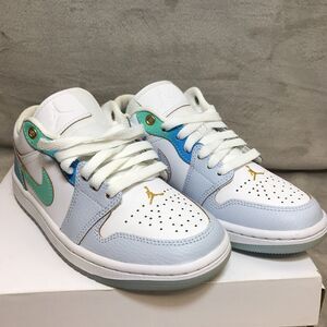 Nike Air Jordan 1 Low SE Emerald Rise FN8899-131 Women Size 5